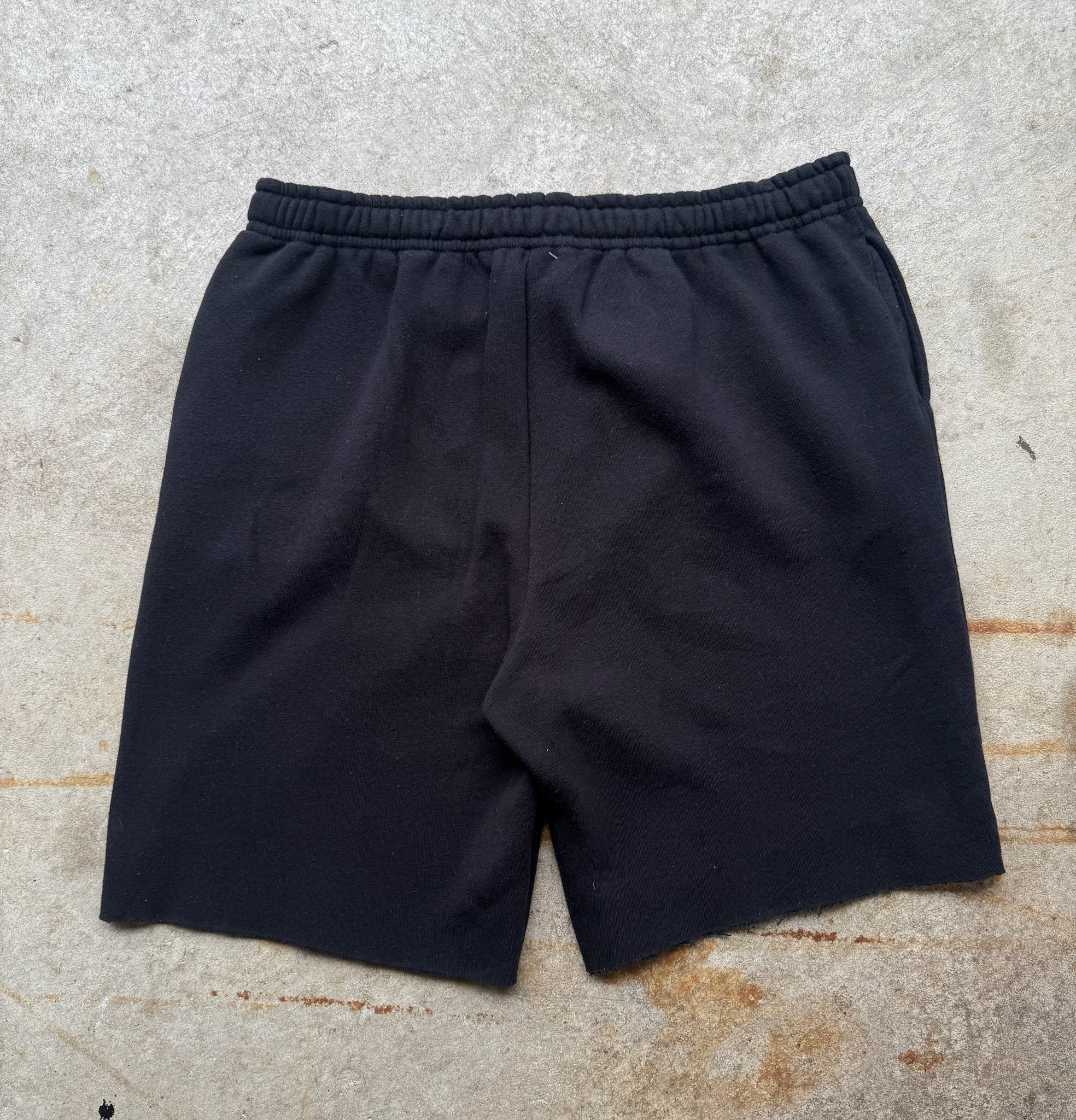 CLASSIC LOGO CROPPED SWEAT SHORTS