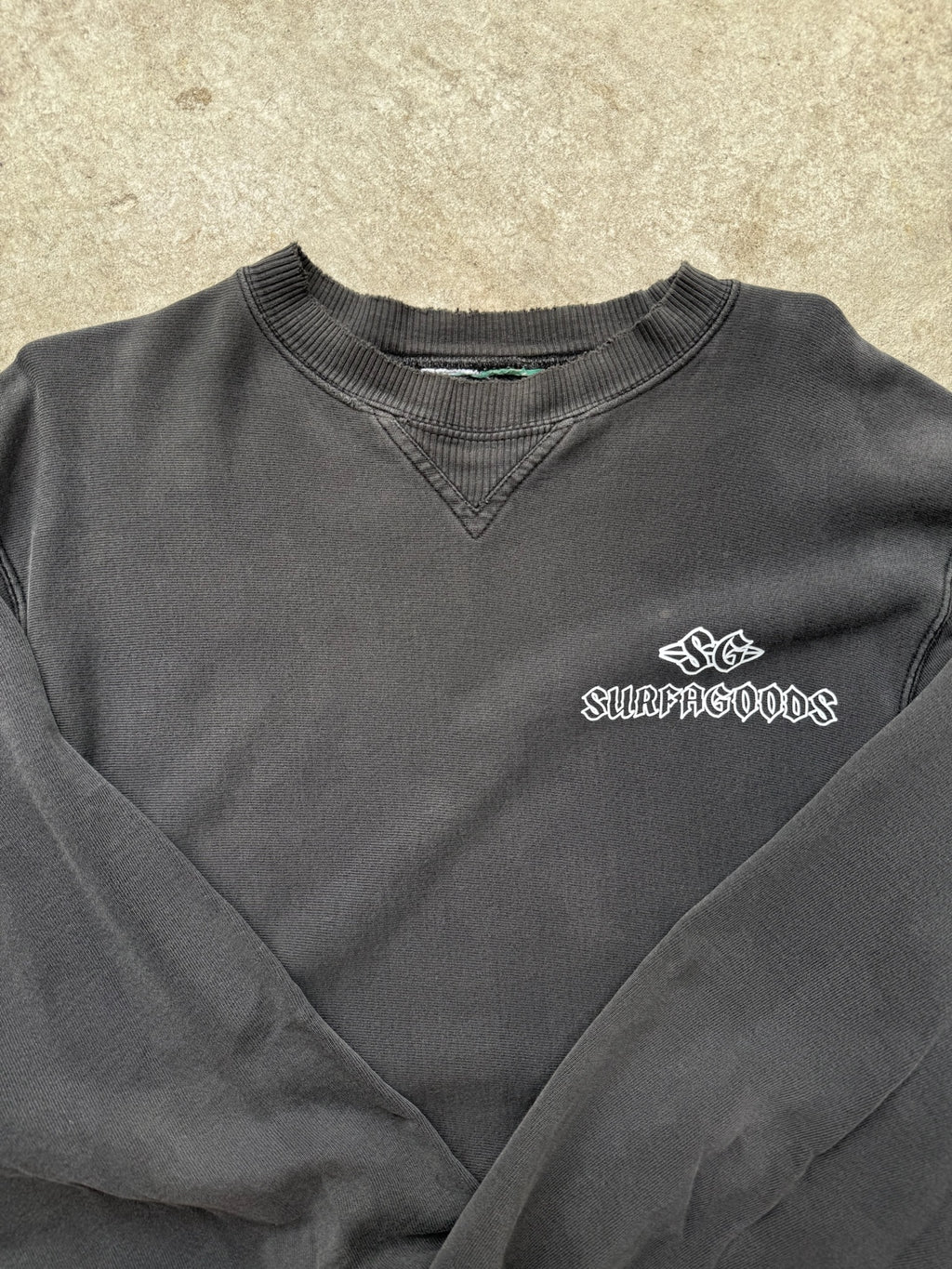 BEACH LOGO FADED WEATHERED BLACK CREWNECK 1/1 M/L