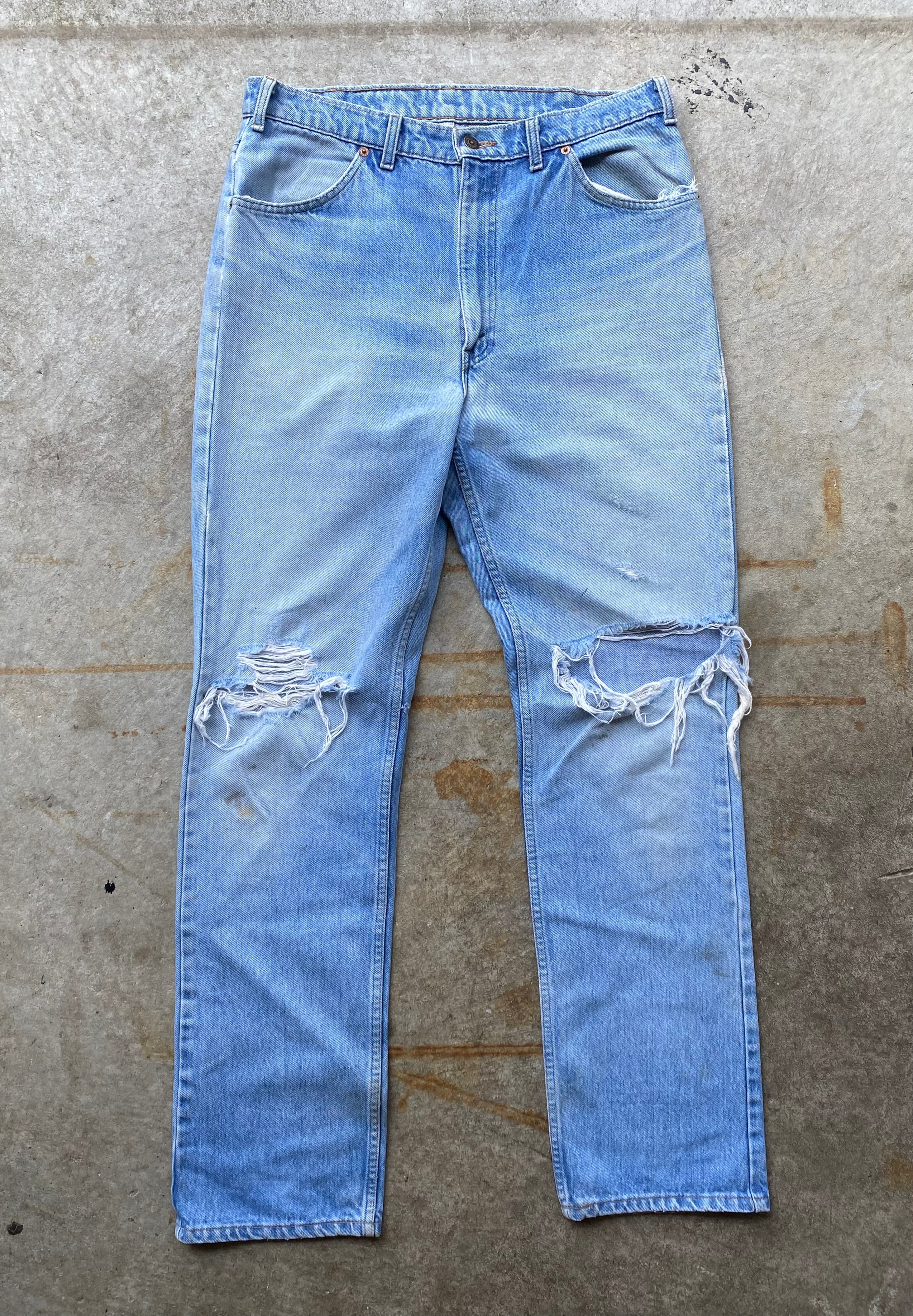 90s Levi’s 619 Distressed L