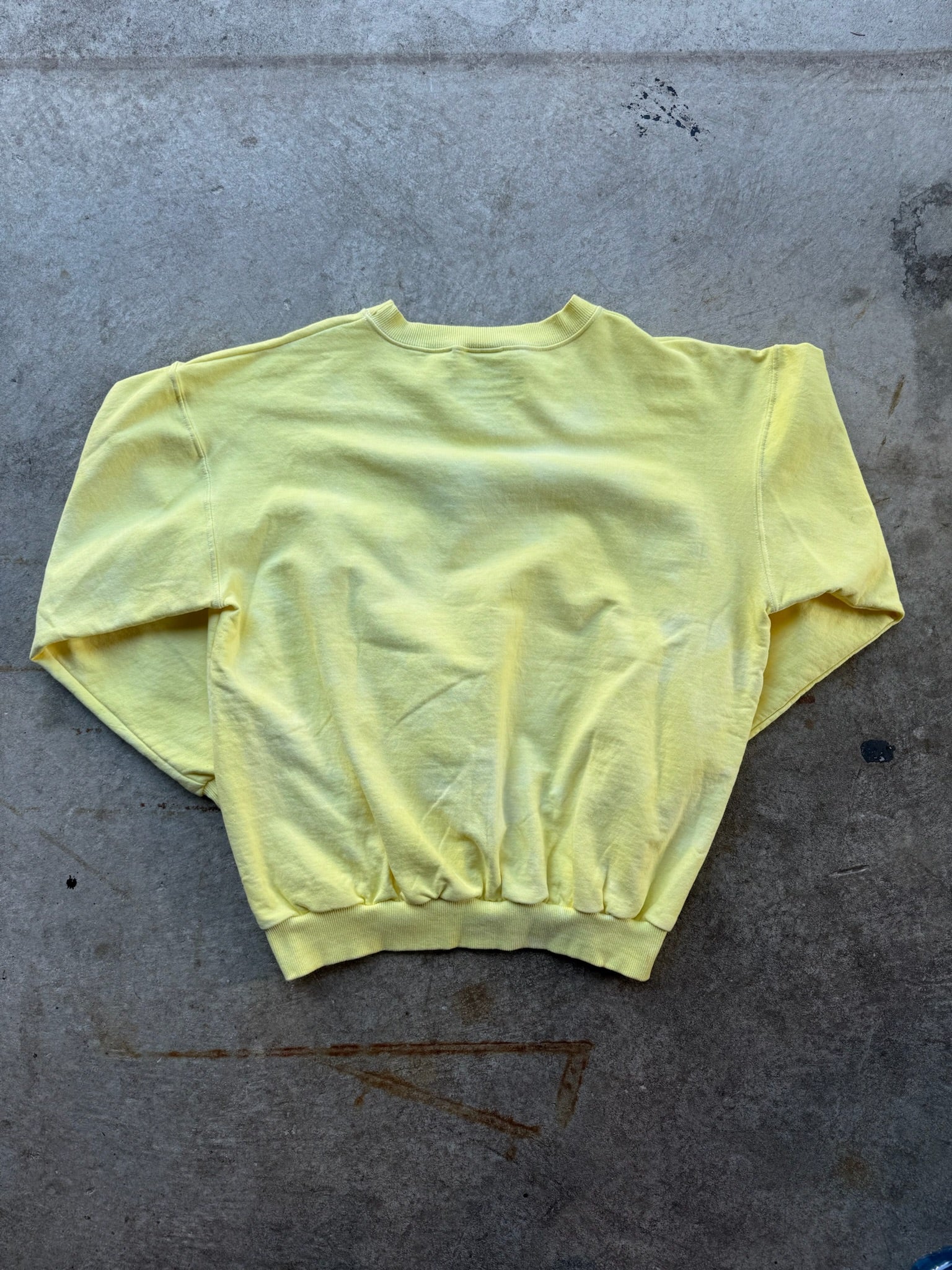 MUSKOKA SUMMERS HAND DYED CREWNECK MADE IN CANADA SZ LARGE PASTEL YELLOW