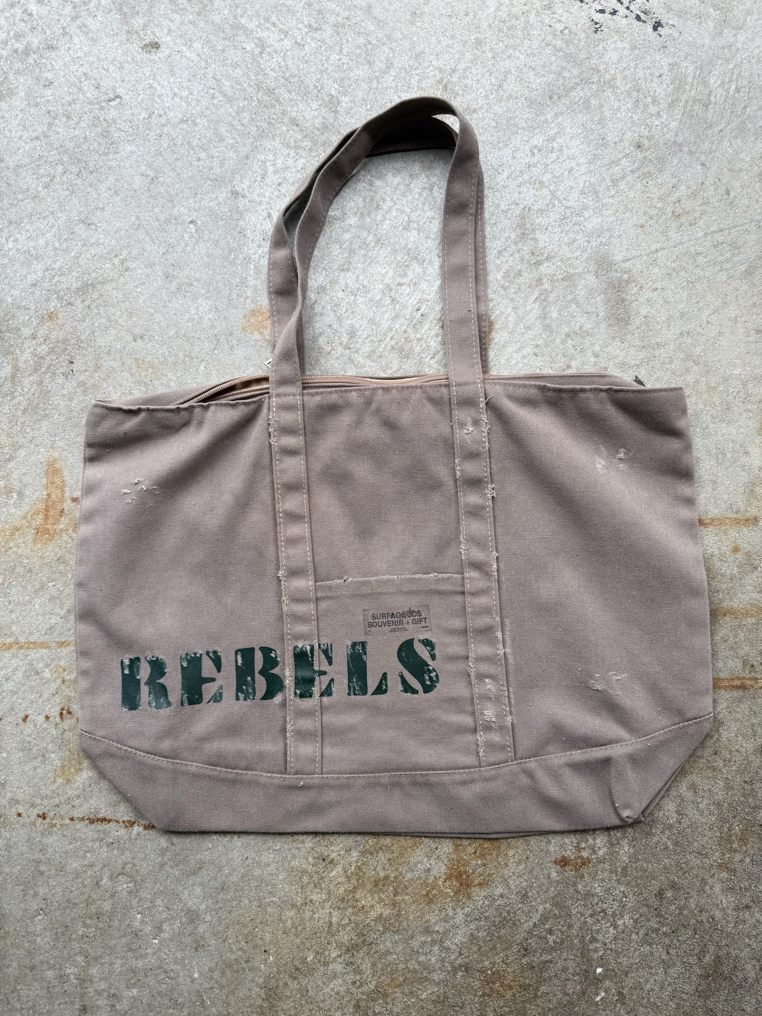 SURF REBELS YARD TOTE 1/1