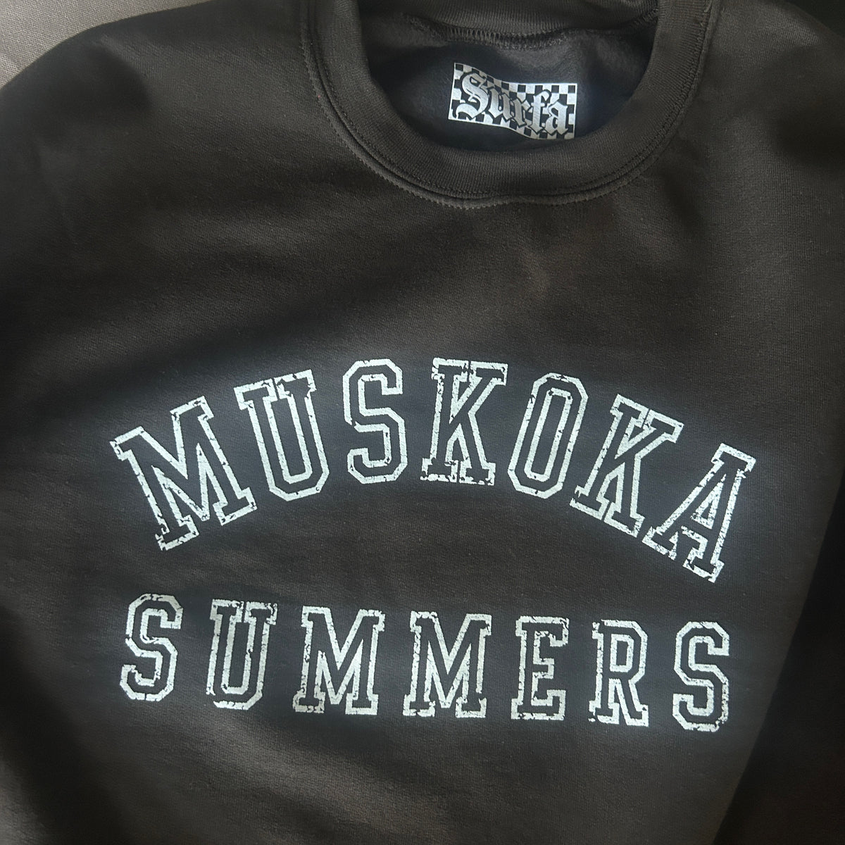 MUSKOKA SUMMERS — Classic Crewneck — CHOCOLATE BROWN